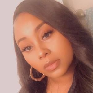 Meet your Posher, Arnelle